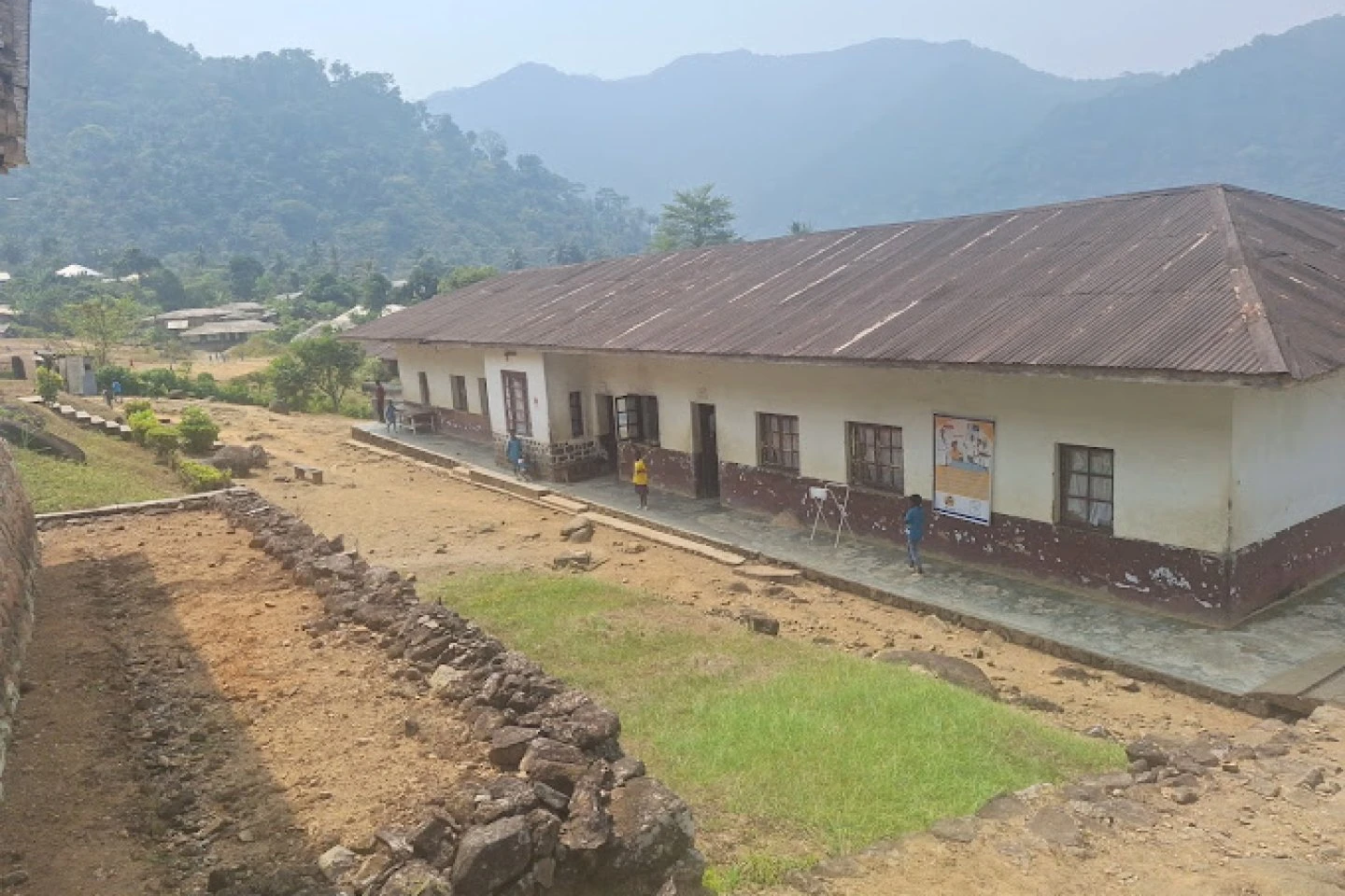 Migliorare le attrezzature del Centro di Salute di MBETTA